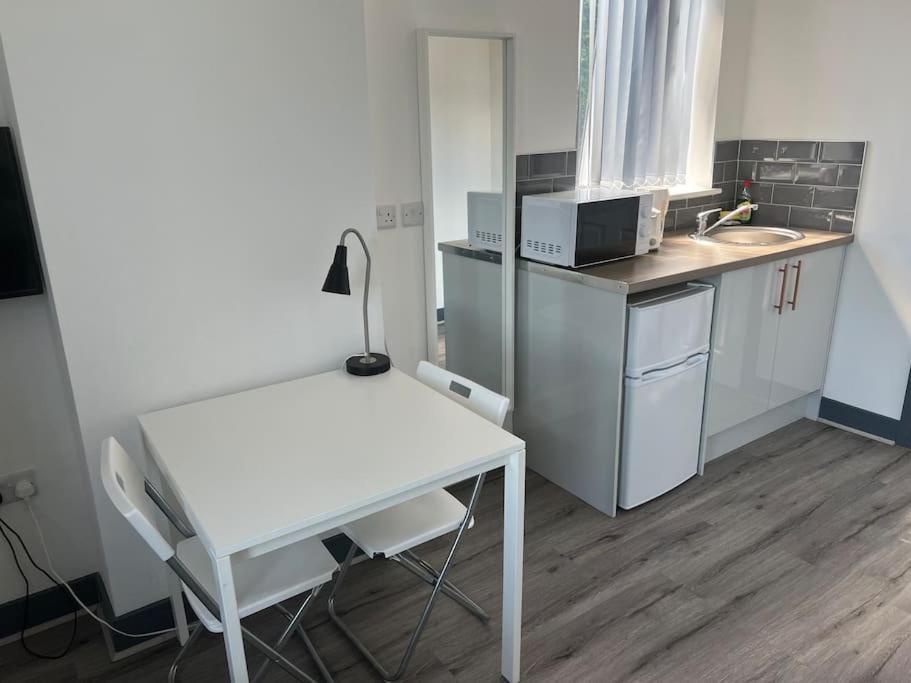 Newly Refurbished Studio, Great Location 8 Appart hôtel Nottingham