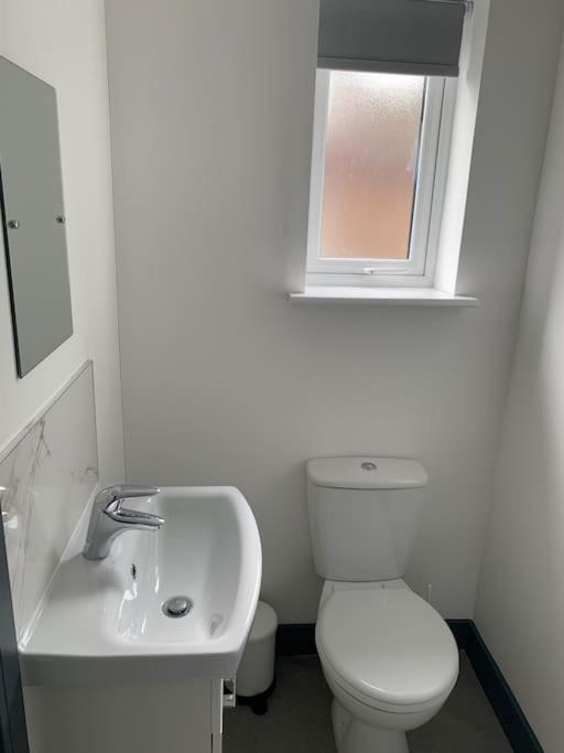 Newly Refurbished Studio, Great Location 8 Appart hôtel *