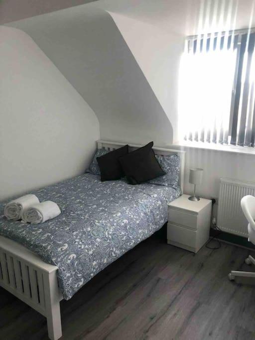 Newly Refurbished Studio, Great Location 8 Appart hôtel